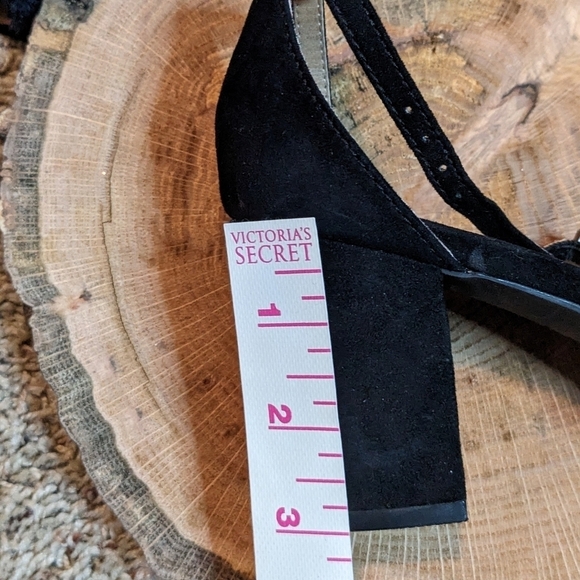 HOLIDAY Sexy Suede & Faux Fur Heel with Ankle Strap Sliver Buckle EUC! SZ 8.5 - Picture 10 of 11